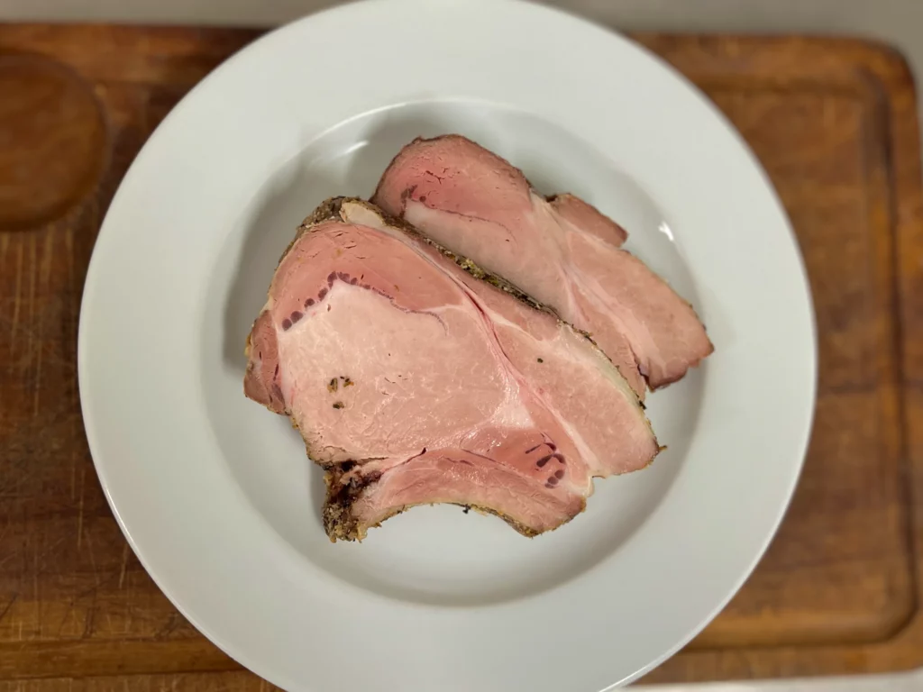 roti de porc cuit atelier camarguais boucherie aigues mortes